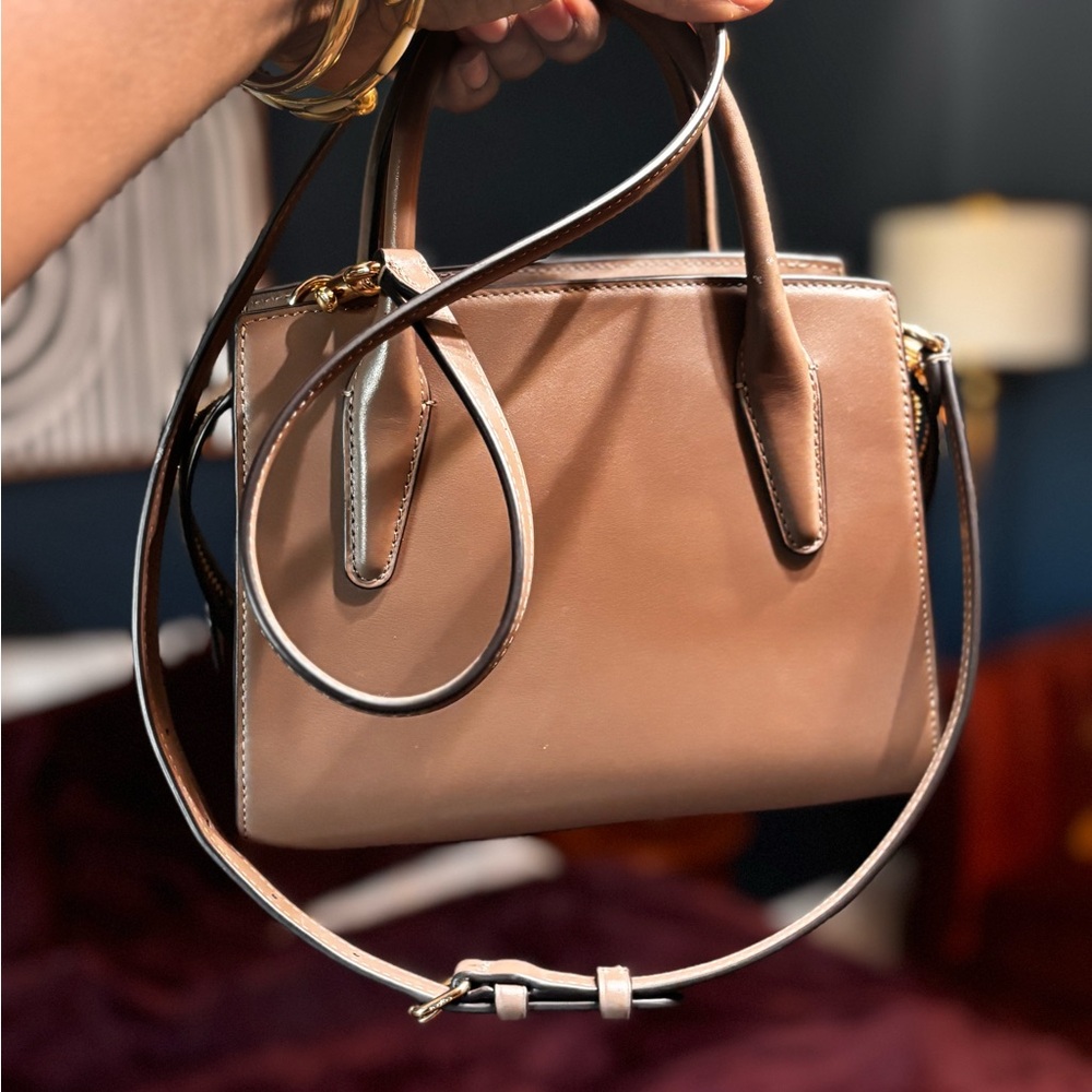 Coach Andrea Carryall – Refined Calf Leather (Gold/Dark Stone) - Picture 3 of 6